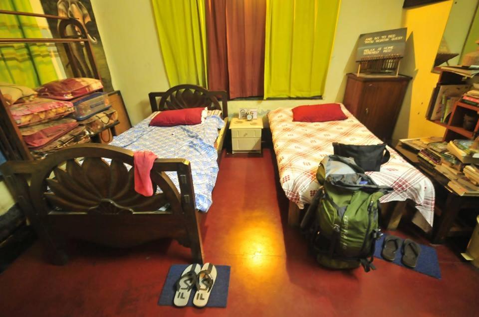 Calcutta Backpackers Homestay -Only For Backpackers & Travellers ภายนอก รูปภาพ
