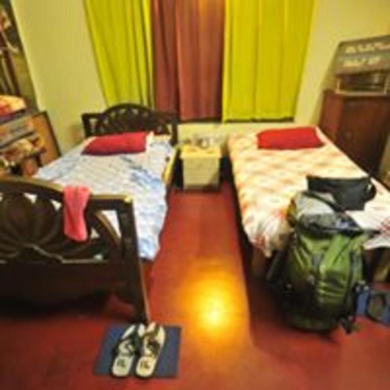 Calcutta Backpackers Homestay -Only For Backpackers & Travellers ภายนอก รูปภาพ