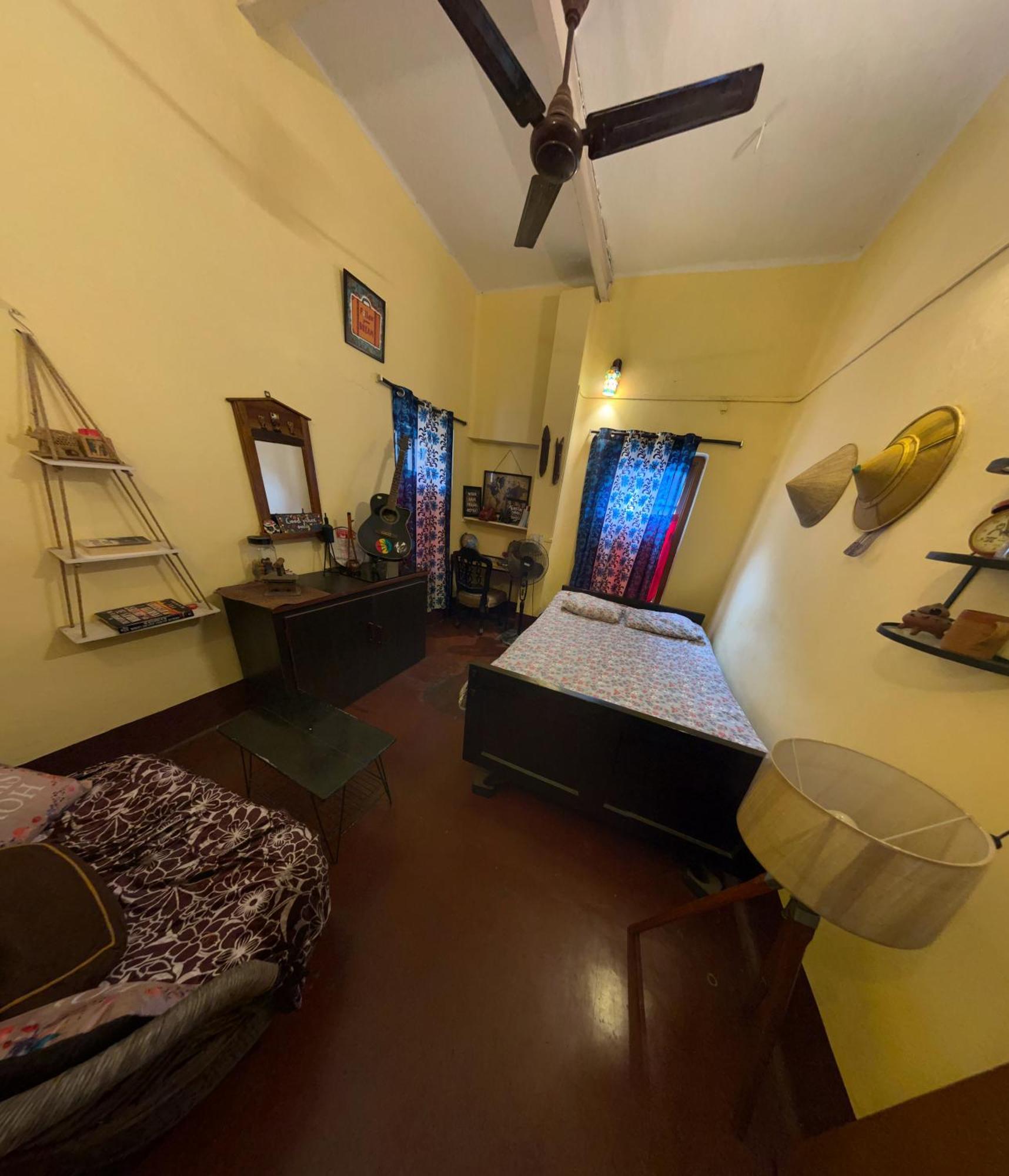 Calcutta Backpackers Homestay -Only For Backpackers & Travellers ภายนอก รูปภาพ