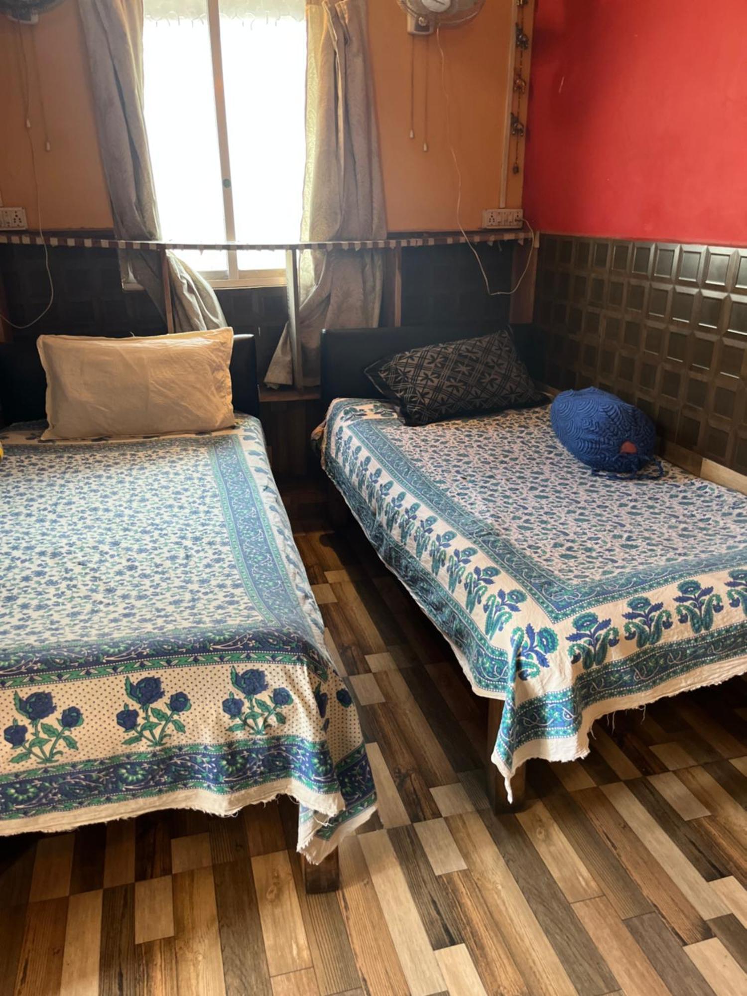 Calcutta Backpackers Homestay -Only For Backpackers & Travellers ภายนอก รูปภาพ